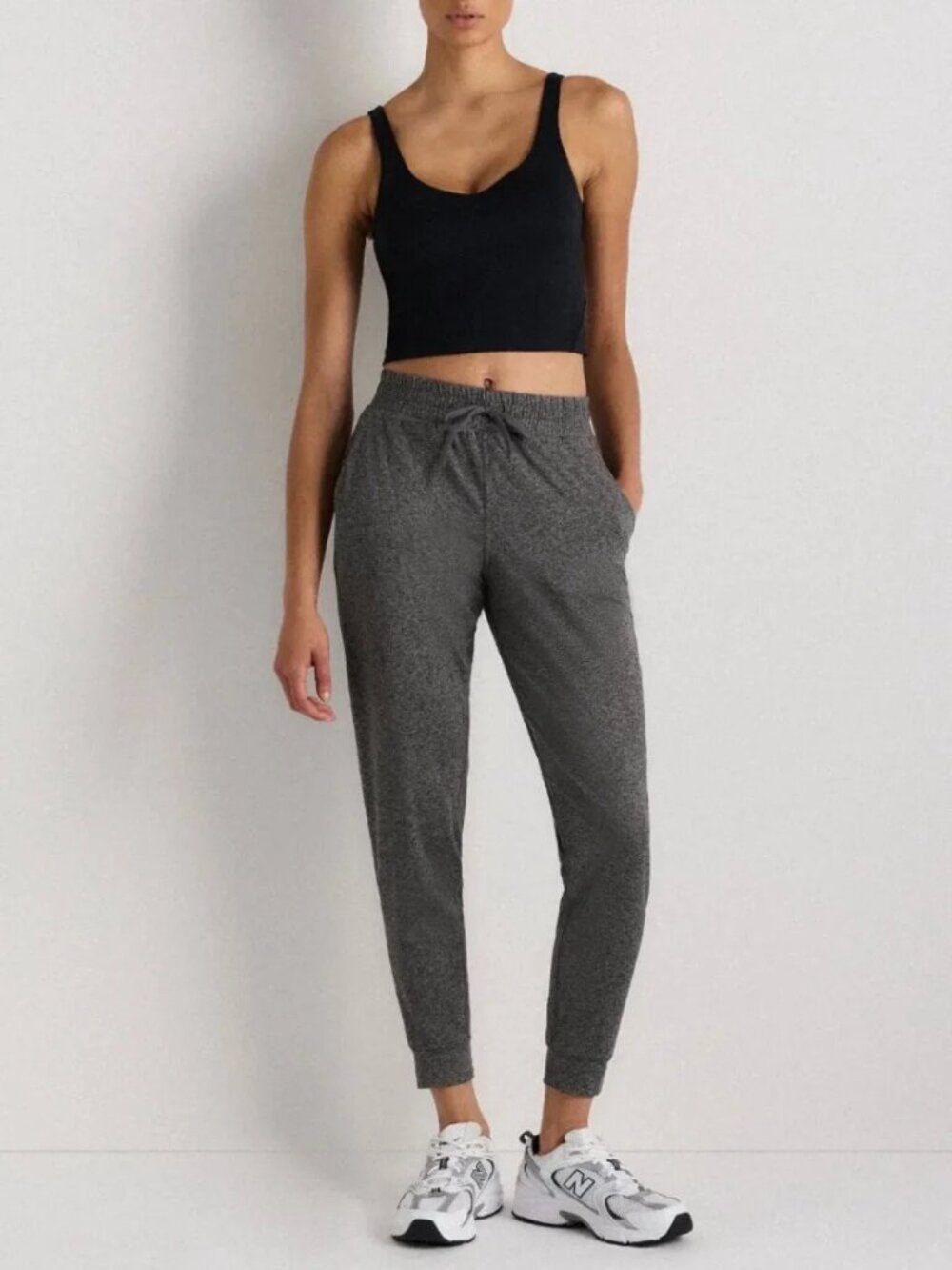 Quince Heather Gray Flowknit Mid Rise Jogger Pants